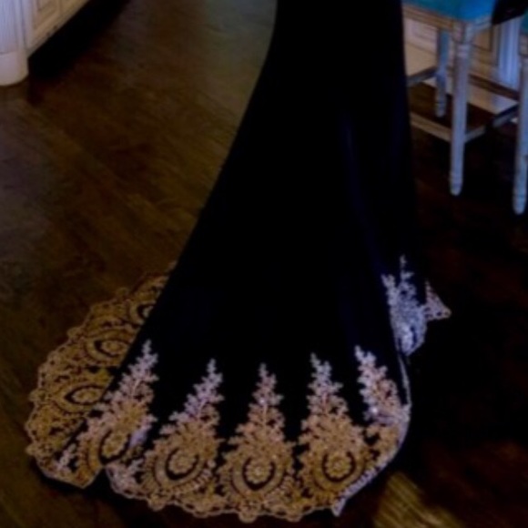 Black and gold prom dress beaded - Picture 4 of 4